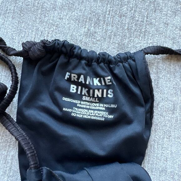 Frankies Ribbed Bikini Set - Picture 3 of 4